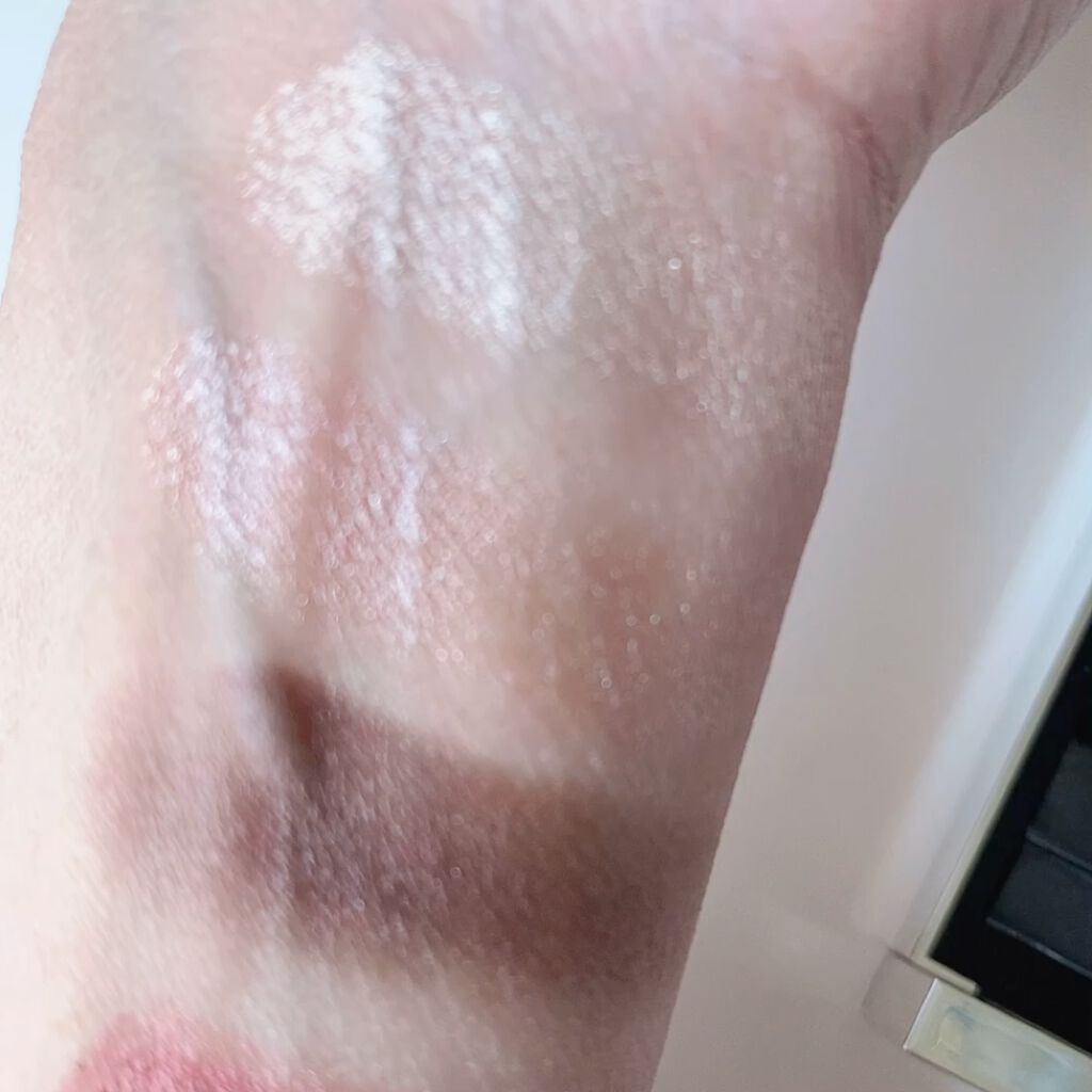 アイ クォード エクストリーム/TOM FORD BEAUTY/アイシャドウパレットの動画クチコミ1つ目