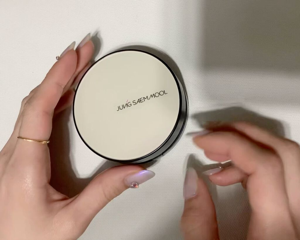 エッセンシャル スキン ヌーダー クッション/JUNG SAEM MOOL/クッションファンデーションを使ったクチコミ（1枚目）