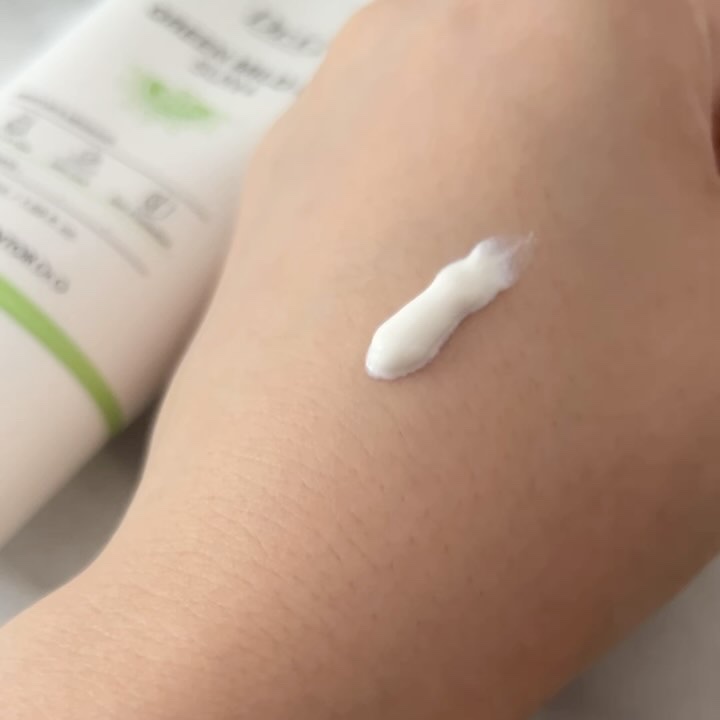 グリーンマイルドアップサンプラス/Dr.G/日焼け止めクリームを使ったクチコミ（3枚目）