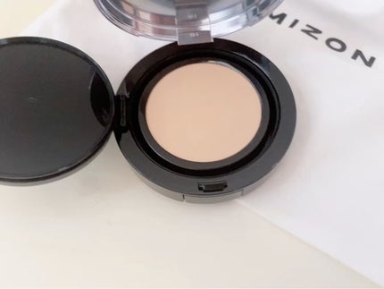 miyari on LIPS 「【MIZON】ヴィーガンコラーゲンクッションキラキラパケが可愛..」(6枚目)