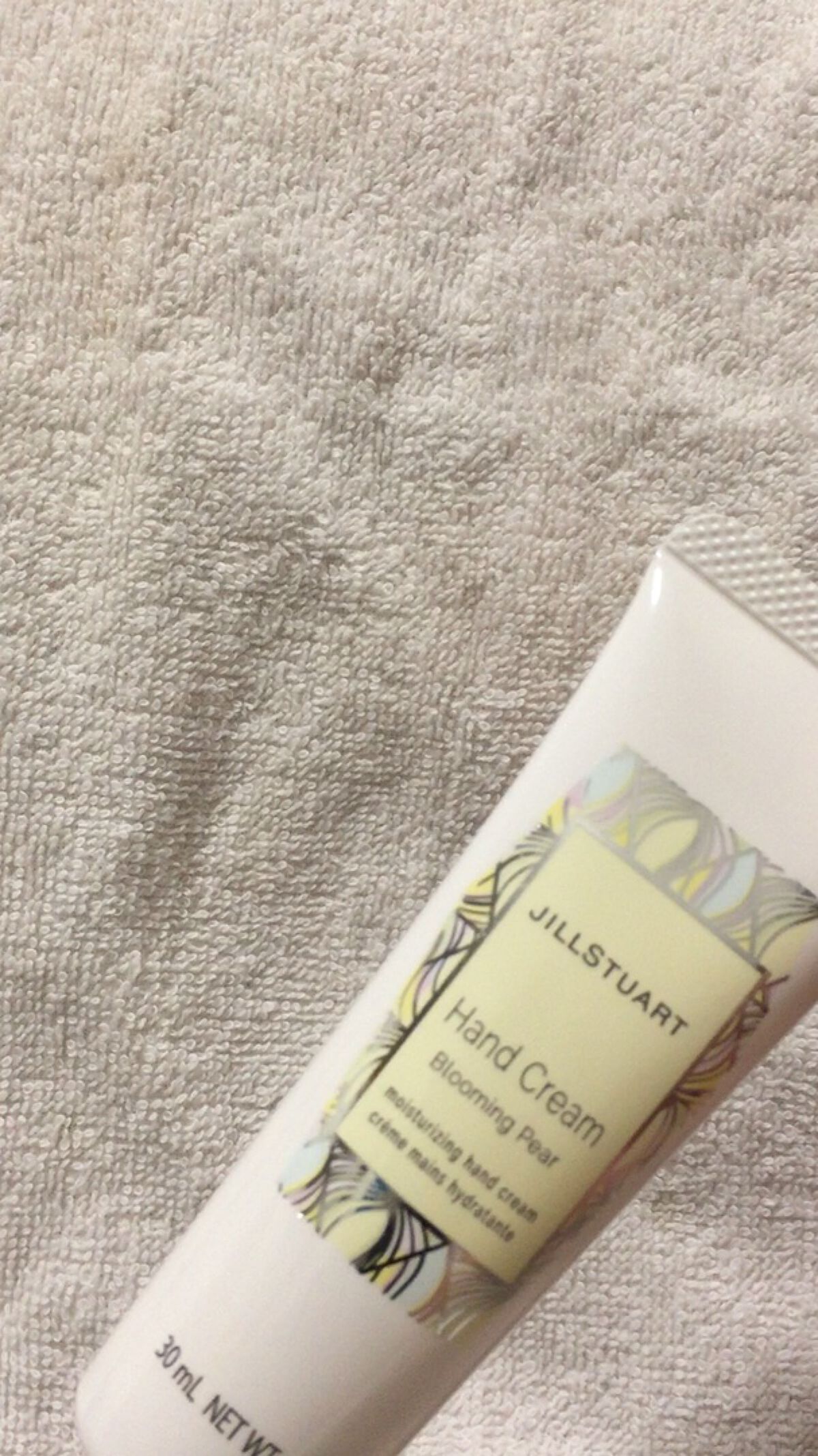 ハンドクリーム ブルーミングペアー/JILL STUART/ハンドクリームの動画クチコミ1つ目