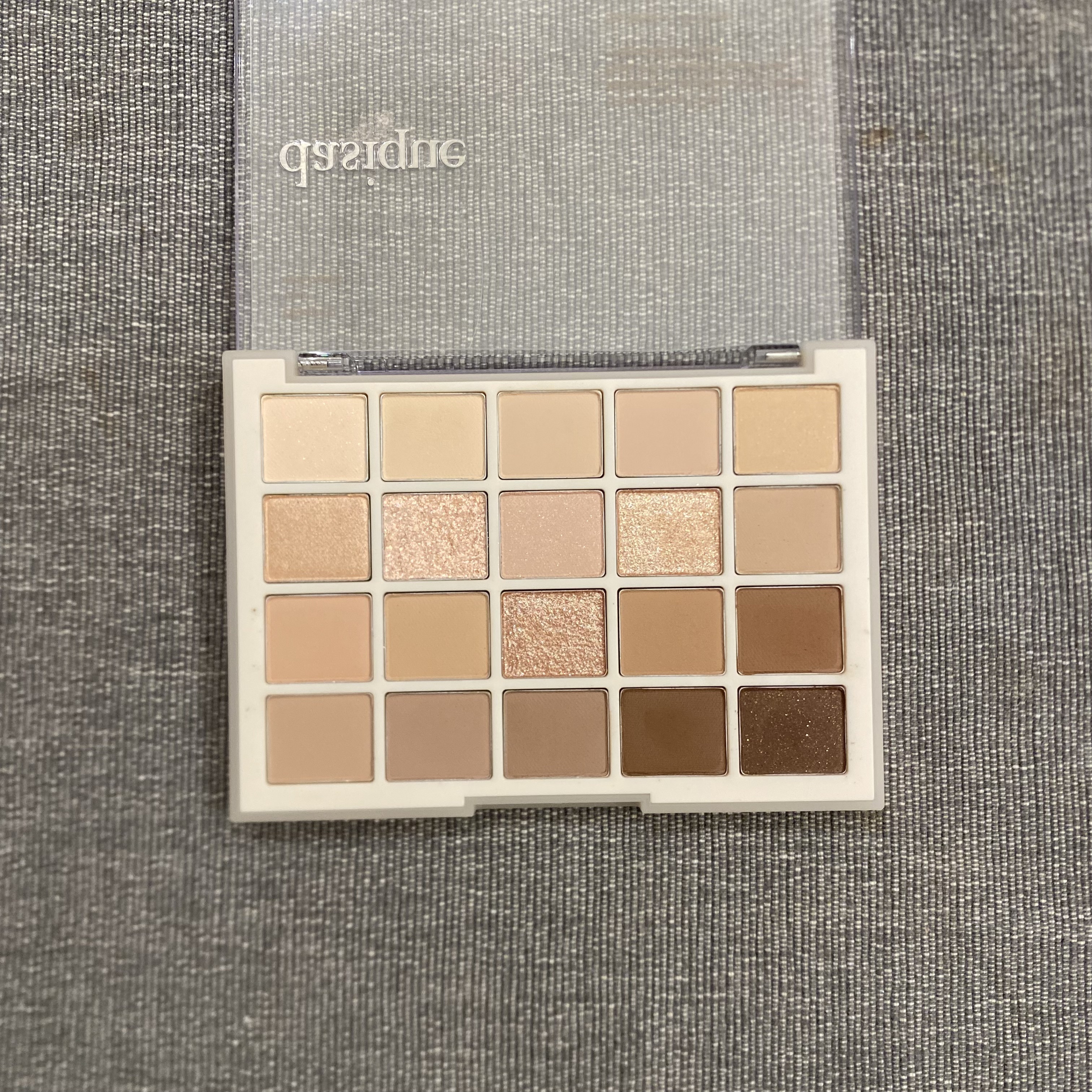 ムードシャドウパレット/dasique/アイシャドウパレットの動画クチコミ1つ目