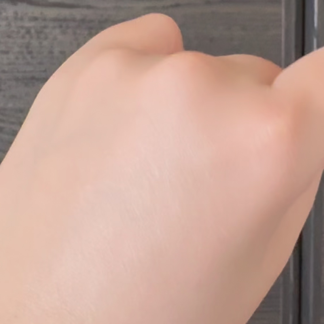 シルキー ライトフェイスパウダー/VanCleo/ルースパウダーの動画クチコミ5つ目