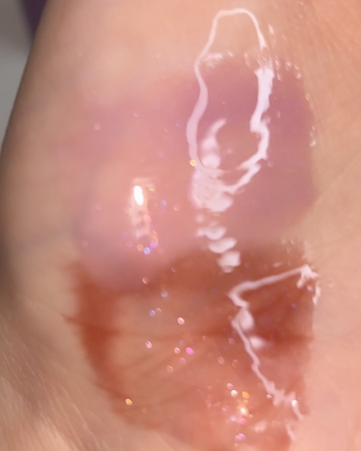 ベアフラッシーグロス/2aN/リップグロスの動画クチコミ5つ目