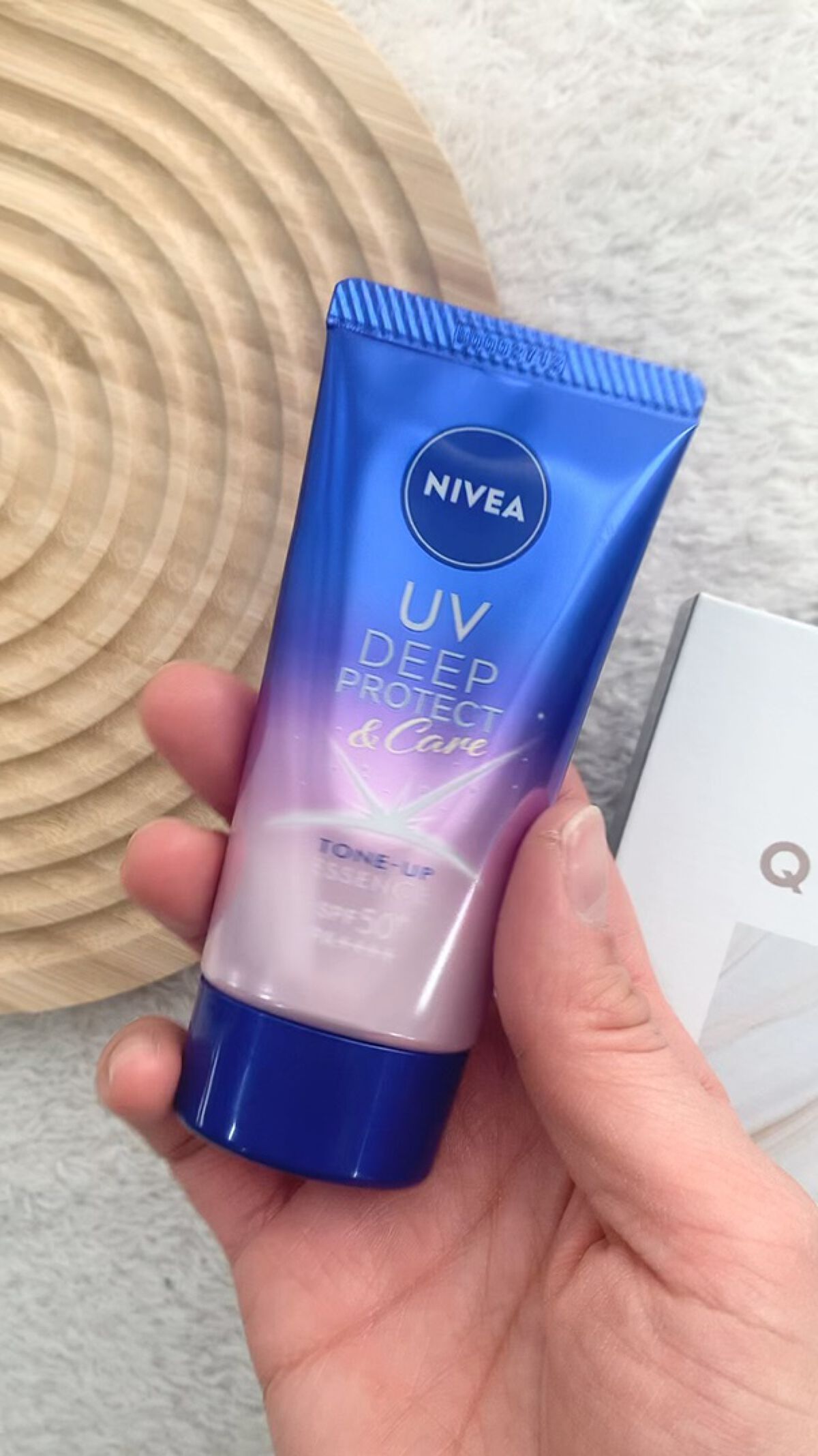 ニベアUV ディープ プロテクト＆ケア トーンアップ エッセンス/ニベア/日焼け止めローションを使ったクチコミ（1枚目）