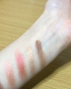 UR GLAM　BLOOMING EYE COLOR PALETTE/U R GLAM/アイシャドウパレットを使ったクチコミ（2枚目）