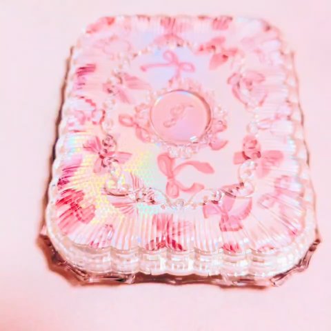 JILL STUART

リボンファッションショー コレクション🎀


アイシャドウが可愛すぎる💖🥺

🎀アイカラーパレット
ピンクトーンの様々なリボンをモチーフとした7色のパレット。組み合わせ方次第で可愛い系にも綺麗系にも使えてお