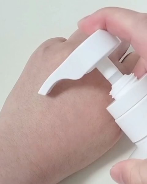 メルティングミルクローションモイスト アロマティックサボン/≒4.7/ボディミルクの動画クチコミ1つ目