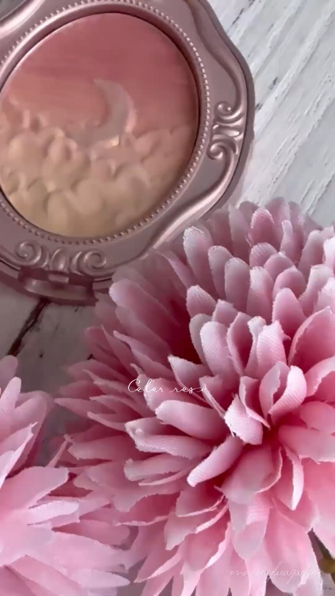 女王のカメオグラデーションチーク/COLORROSE/パウダーチークの動画クチコミ4つ目