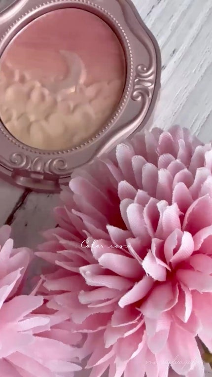 女王のカメオグラデーションチーク/COLORROSE/パウダーチークの人気ショート動画