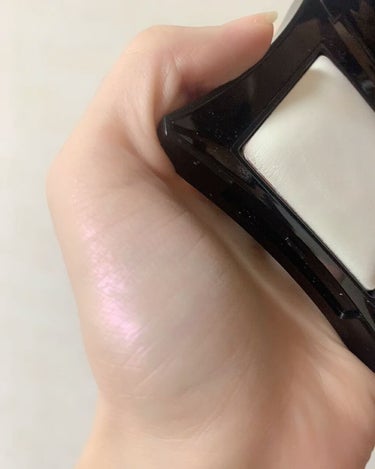 beyond powder/Illamasqua/ハイライトを使ったクチコミ（4枚目）