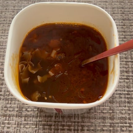 **Smiley** on LIPS 「お湯を注ぐだけで完成🥢iSDGさんの麻辣湯(マーラータン)🔥も..」(5枚目)