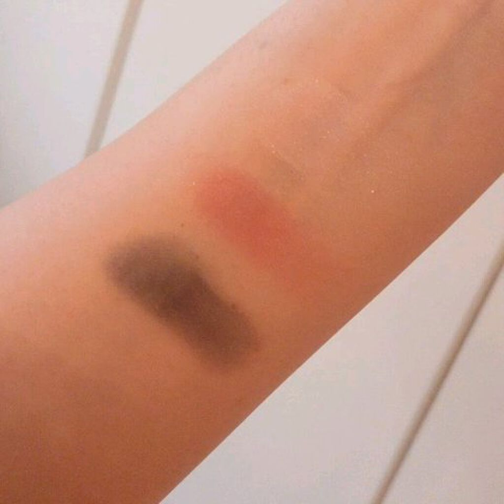 ミネラルパウダーアイシャドウ/レイチェル ワイン/単色アイシャドウを使ったクチコミ（3枚目）