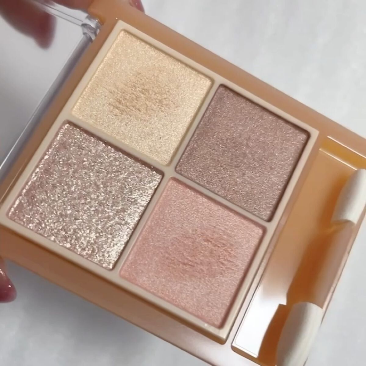 ベージュトーンアイシャドウ/CEZANNE/アイシャドウパレットを使ったクチコミ（3枚目）