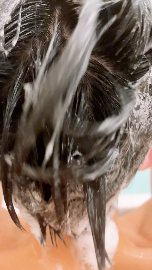 ナイトコラーゲンシャンプーミッドナイトフォレスト/treecell/市販シャンプーを使ったクチコミ（3枚目）