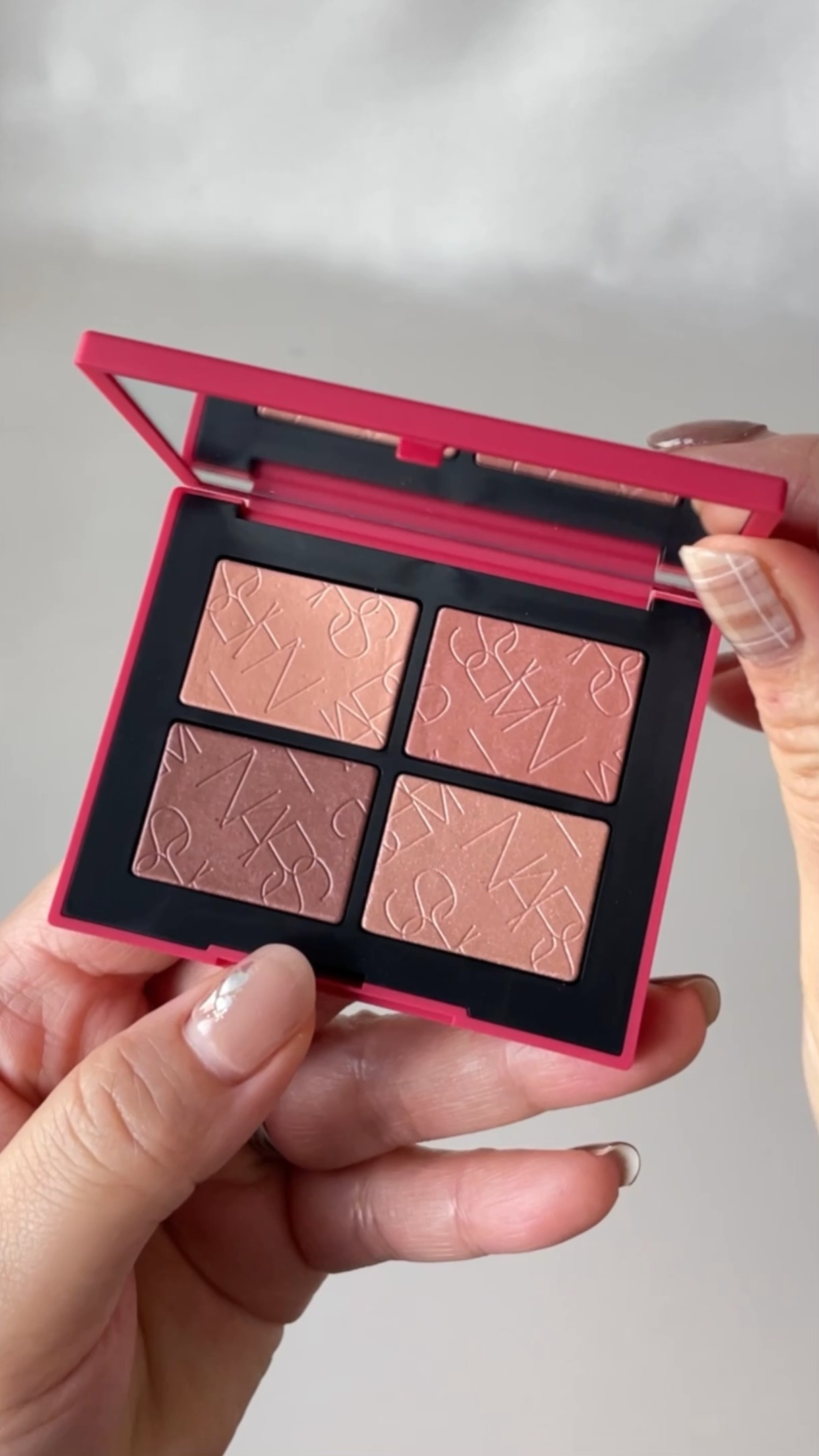 NARS ライトリフレクティング クワッドアイシャドー　03732 新色レビューライトリフレクティング クワッドアイシャドー｜NARSの