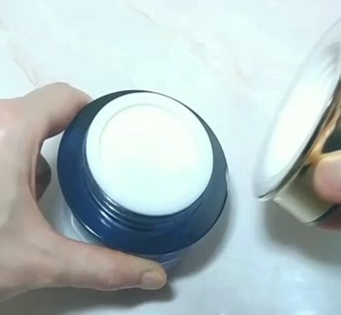 リンクル＆ホワイト オールインワンクリーム/ODELIA/オールインワン化粧品の動画クチコミ2つ目