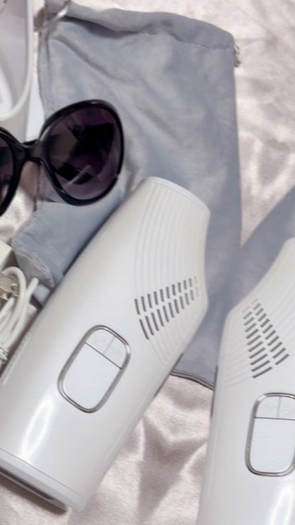 NiZmir サファイア冷感脱毛器のクチコミ「NiZmir
サファイア冷感脱毛器
〜自宅でできるIPL脱毛〜
脱毛サロンで腕、脇、脚.....」(1枚目)