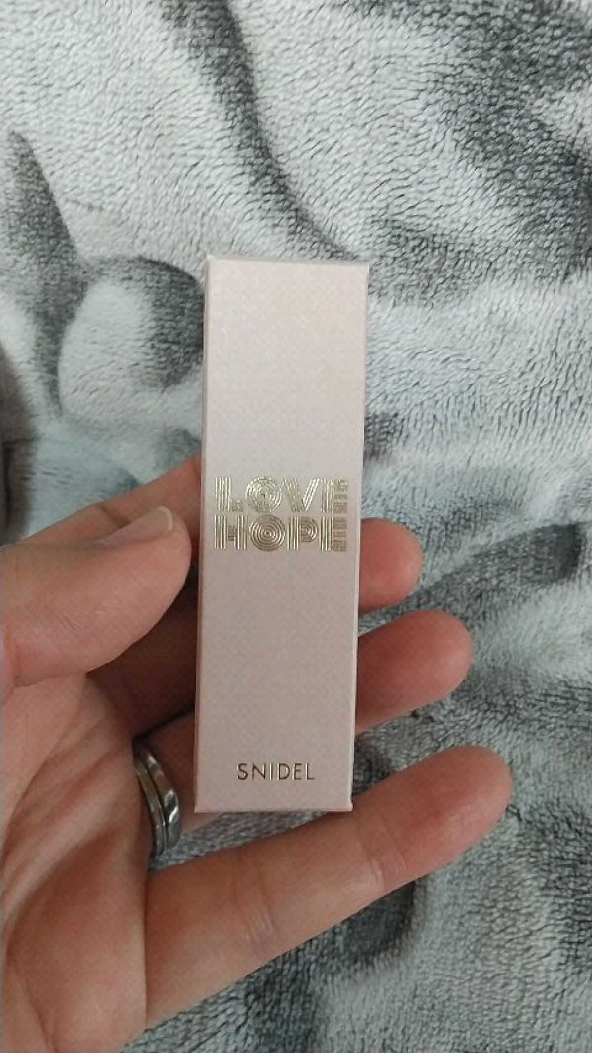 モイスチャー リップ バーム /SNIDEL BEAUTY/リップバームの動画クチコミ1つ目