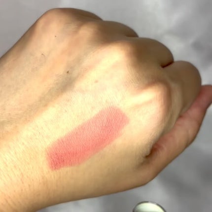 モノクローム ウェイトレス リップカラー(スムース ナイロン)/PRADA BEAUTY/口紅を使ったクチコミ(3枚目)