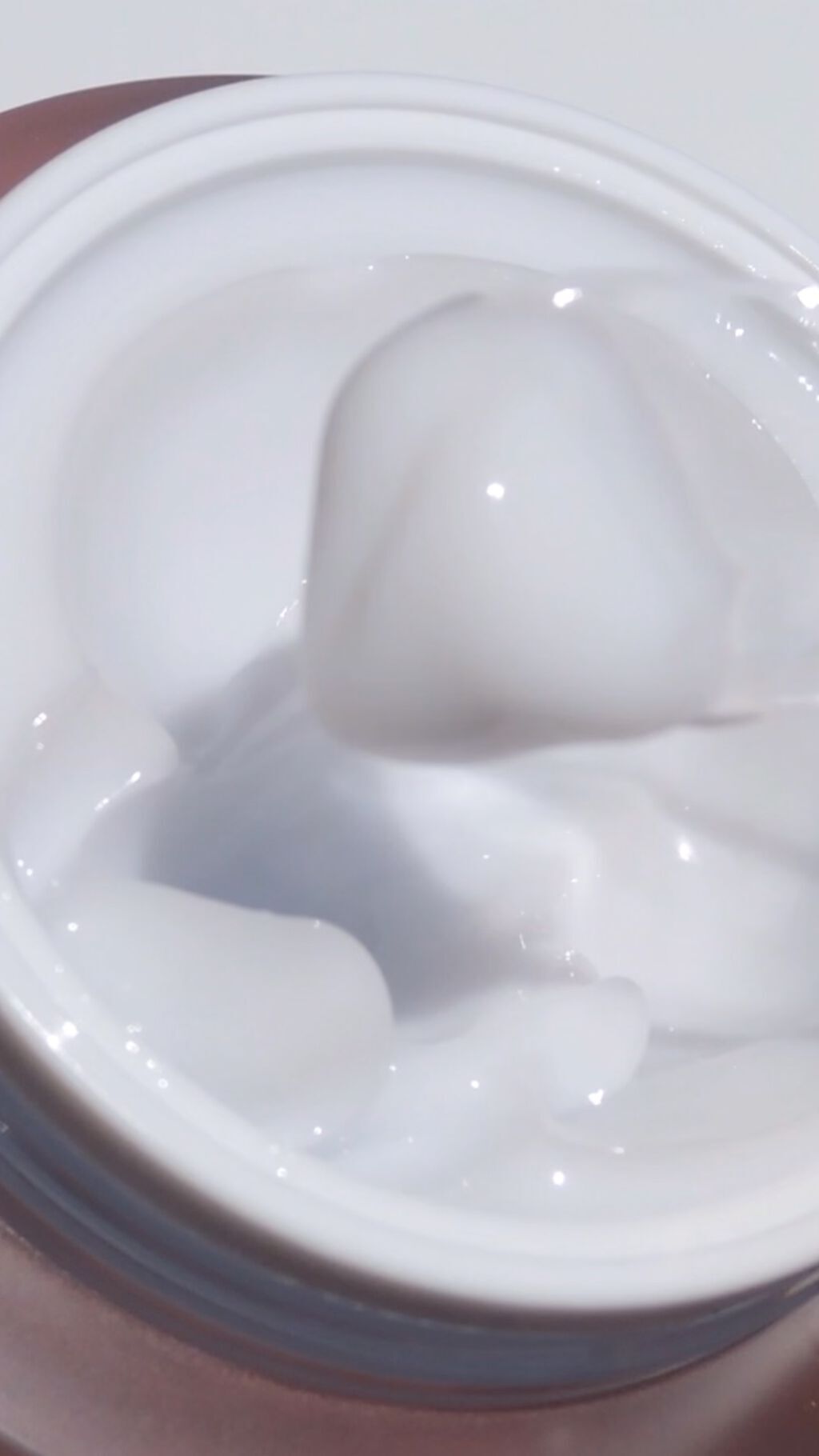 シラカバ水分ブースティングクリーム/Anua/フェイスクリームの人気ショート動画