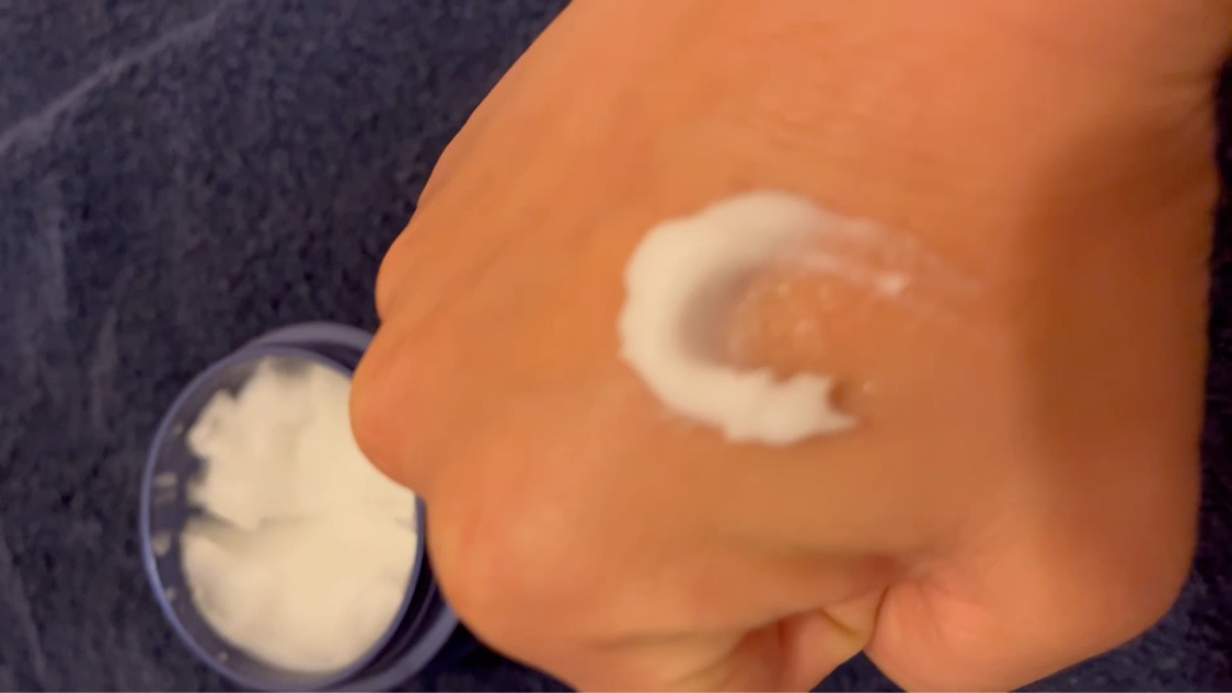 ニベア ロイヤルブルーボディクリーム うるおい密封ケア/ニベア/ボディクリームを使ったクチコミ（3枚目）