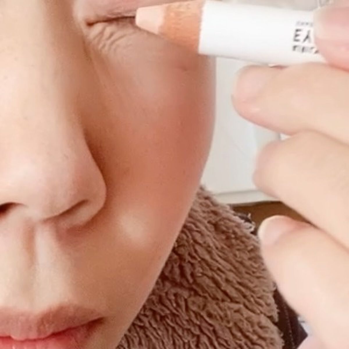 ジョイココ エアリーアイシャドウ/Joy.coco(ジョイココ)/単色アイシャドウの動画クチコミ5つ目