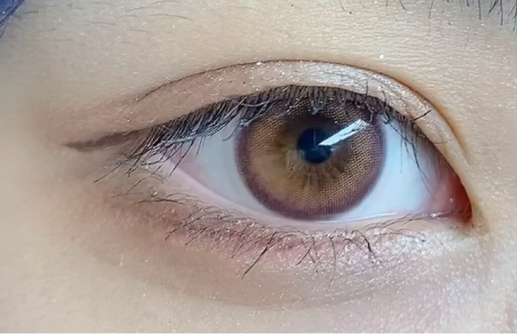 miium 1month/miium/１ヶ月（１MONTH）カラコンの動画クチコミ5つ目