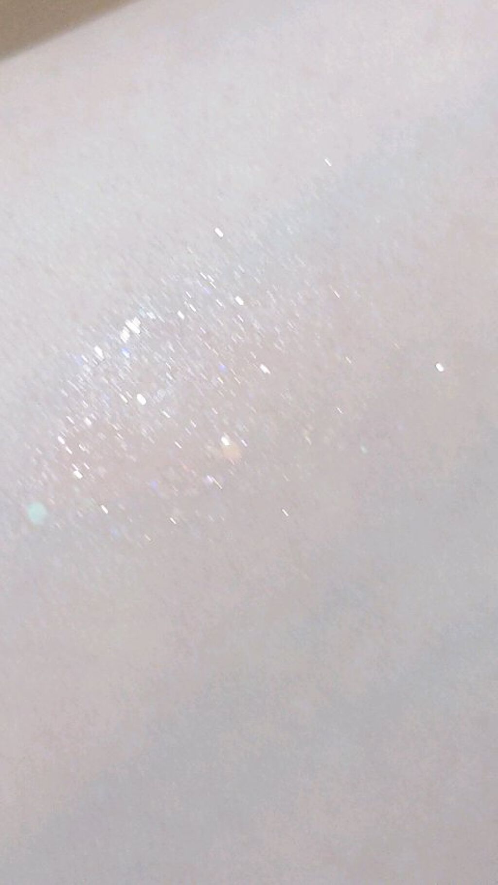 シュガー トゥインクル リキッド グリッター 02 SODAPOP FLAKES/PERIPERA/グリッターを使ったクチコミ（3枚目）