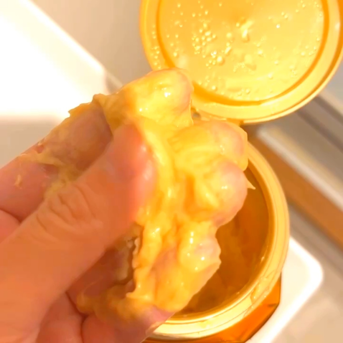 エクストラオーディナリー オイル ヘアマスク/ロレアル パリ/ヘアマスク・ヘアパックを使ったクチコミ（2枚目）