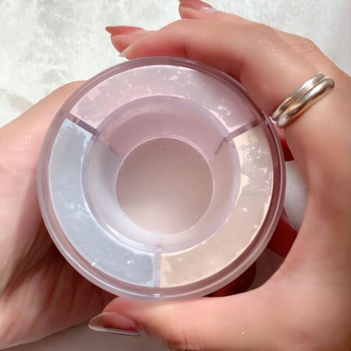 HDスキン ツイストライト/MAKE UP FOR EVER/ルースパウダーを使ったクチコミ（3枚目）