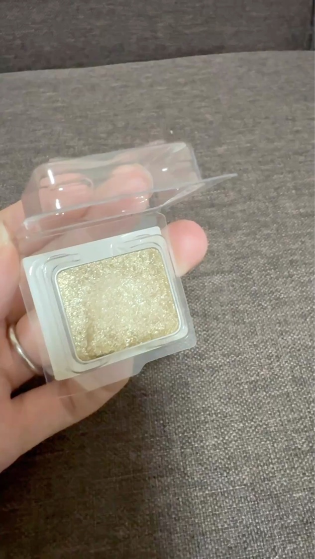 シルクスムース アイシャドー (レフィル)/shu uemura/ジェル・クリームアイシャドウの動画クチコミ2つ目