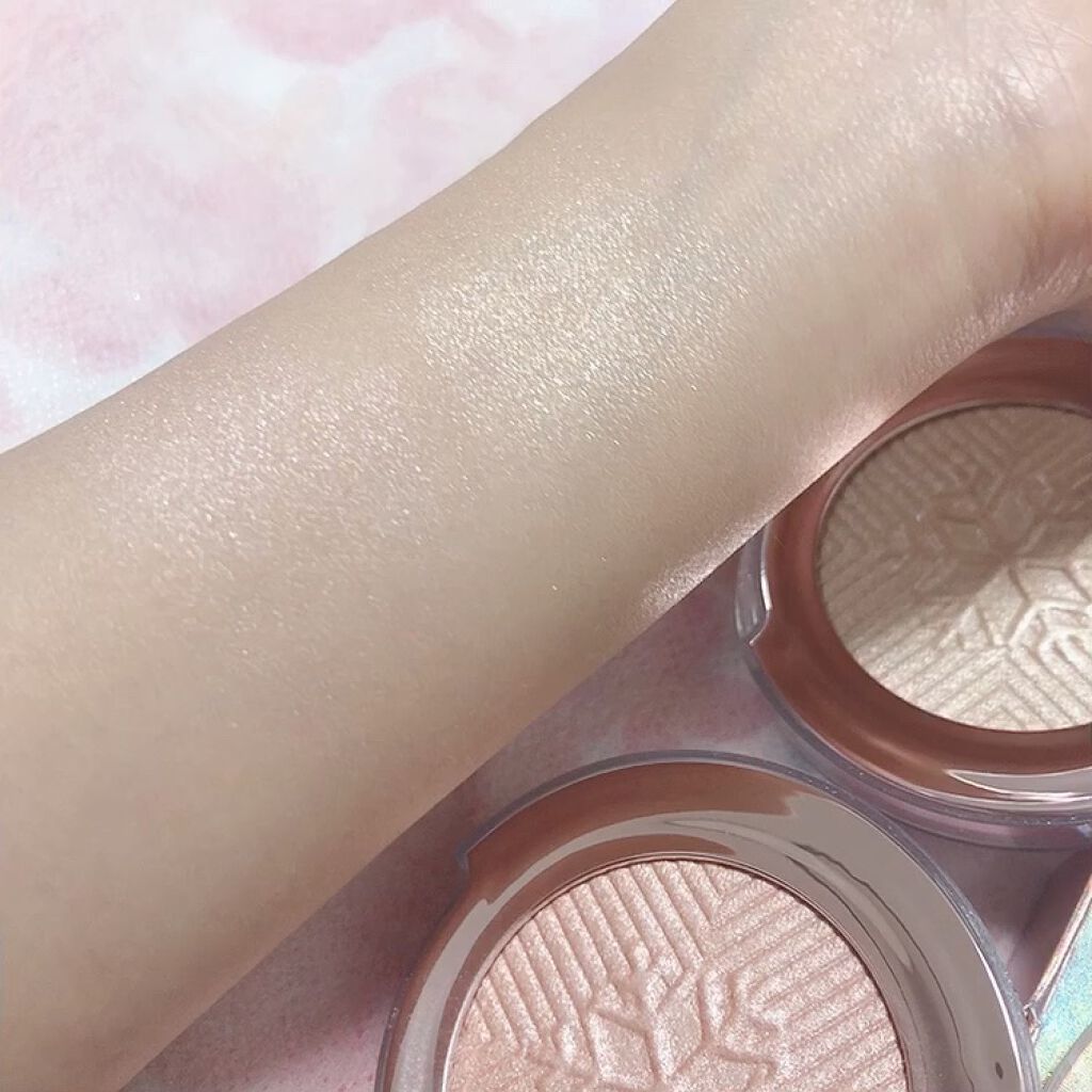 ホリデーハイライター/dasique/パウダーハイライトの動画クチコミ4つ目