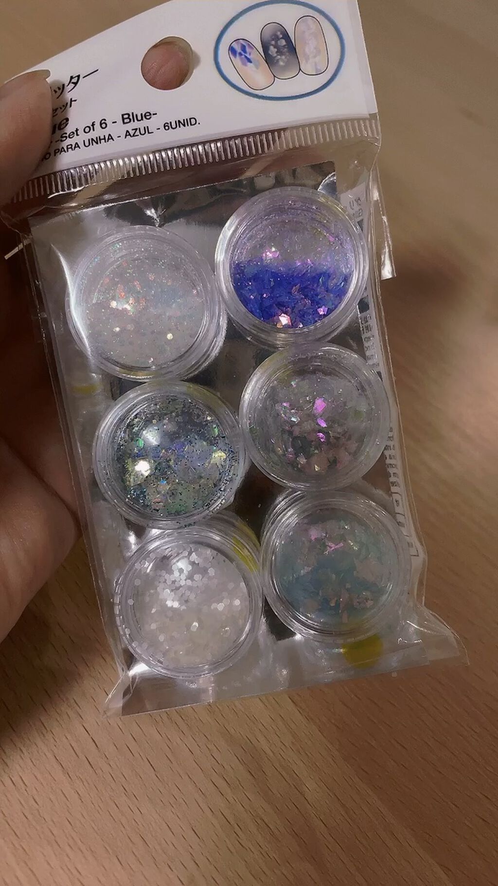グリッター 6Pセット/DAISO/ネイルチップ・パーツの動画クチコミ1つ目