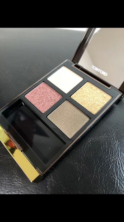 アイ カラー クォード/TOM FORD BEAUTY/アイシャドウパレットの人気ショート動画