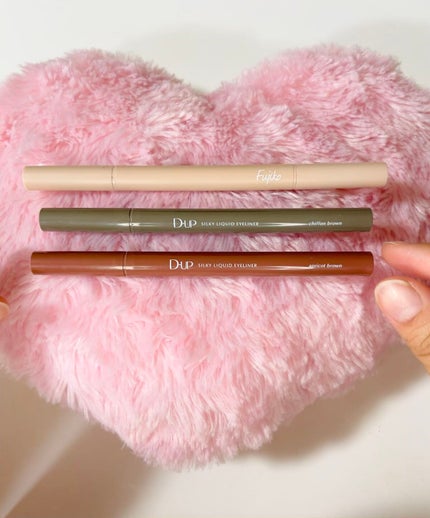 シルキーリキッドアイライナーWP/D-UP/リキッドアイライナーの人気ショート動画