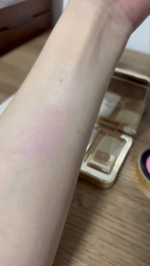 セラムフィット シャイニング トーンアップクリーム V1/ByUR/化粧下地を使ったクチコミ（3枚目）