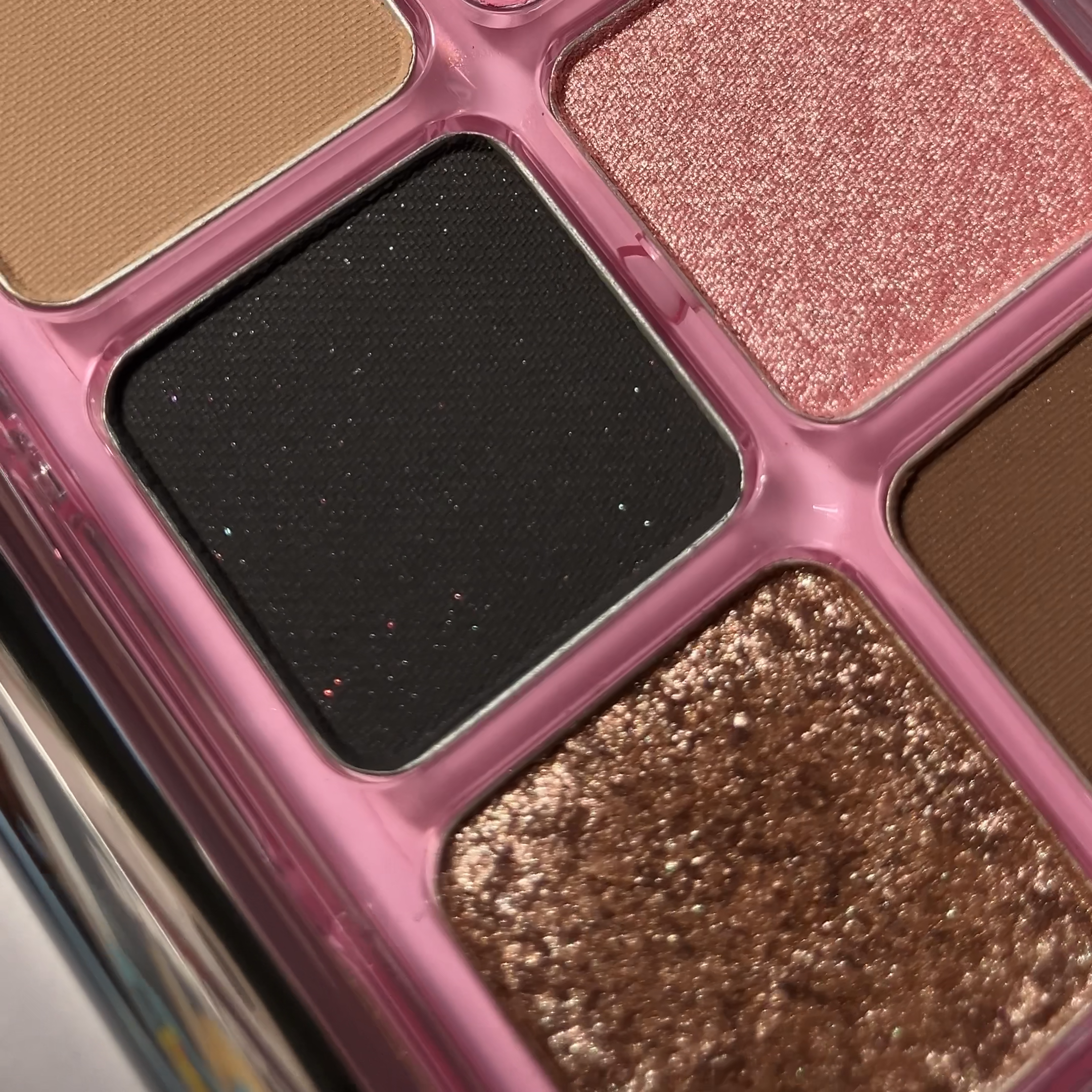 3CE ニューテイク アイシャドウパレット/3CE/アイシャドウパレットを使ったクチコミ（2枚目）