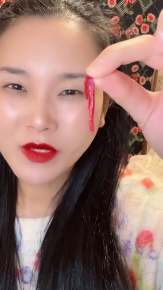 PEEL OFF LIP TINT/SHEGLAM/リップティントを使ったクチコミ（1枚目）