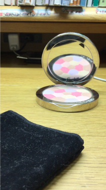 メテオリット コンパクト/GUERLAIN/プレストパウダーを使ったクチコミ（3枚目）