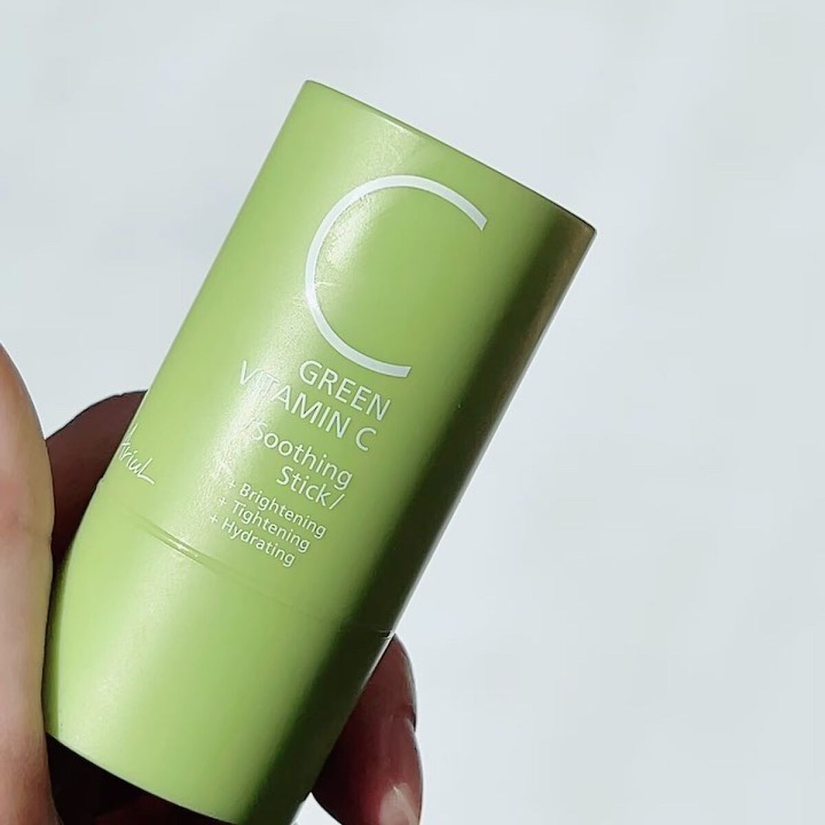 グリーンビタミンCスティック/Ariul/フェイスバームの動画クチコミ3つ目