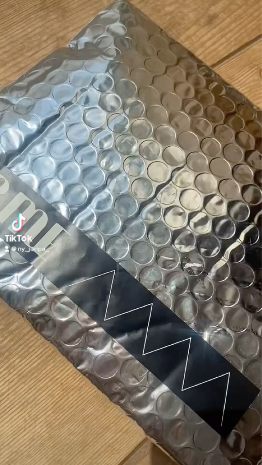 スムースマットリップティント/GAB ME/リップティントの動画クチコミ2つ目