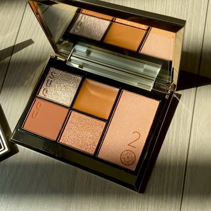 20th アニバーサリー アイ＆ブラッシュ コンパクト/SUQQU/アイシャドウパレットを使ったクチコミ（3枚目）