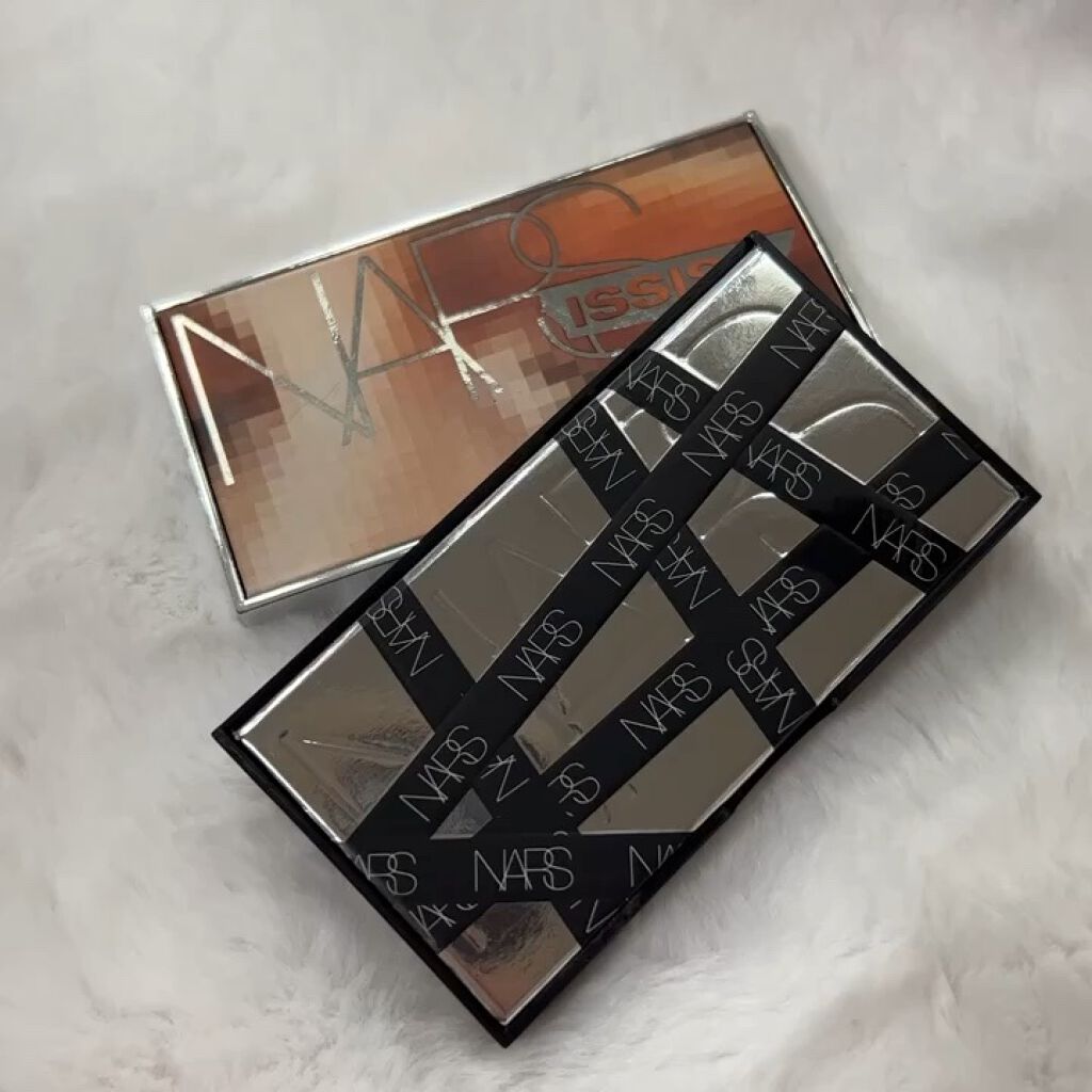 アンラップド ミニアイシャドーパレット DOLCE VITA/NARS/アイシャドウパレットの人気ショート動画