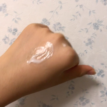 SHIRO ハンドクリーム サボンのクチコミ「皆さんこんばんは！YUKICHIです☺️
今回はshiroのサボンのハンドクリームです。
2枚.....」（3枚目）