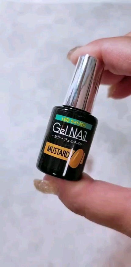 ジェルネイル(ライト対応)/セリア/ジェルネイルの人気ショート動画