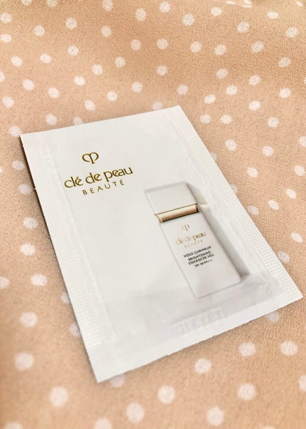 クレ・ド・ポー ボーテ ヴォワールルミヌ/クレ・ド・ポー ボーテ/化粧下地の人気ショート動画