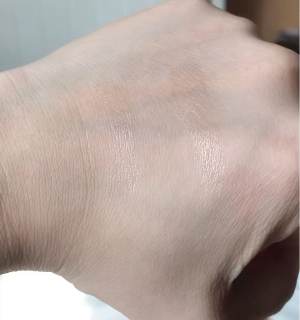 リキッド アーマー グロウ ポット/REVLON/クリームハイライトの動画クチコミ4つ目