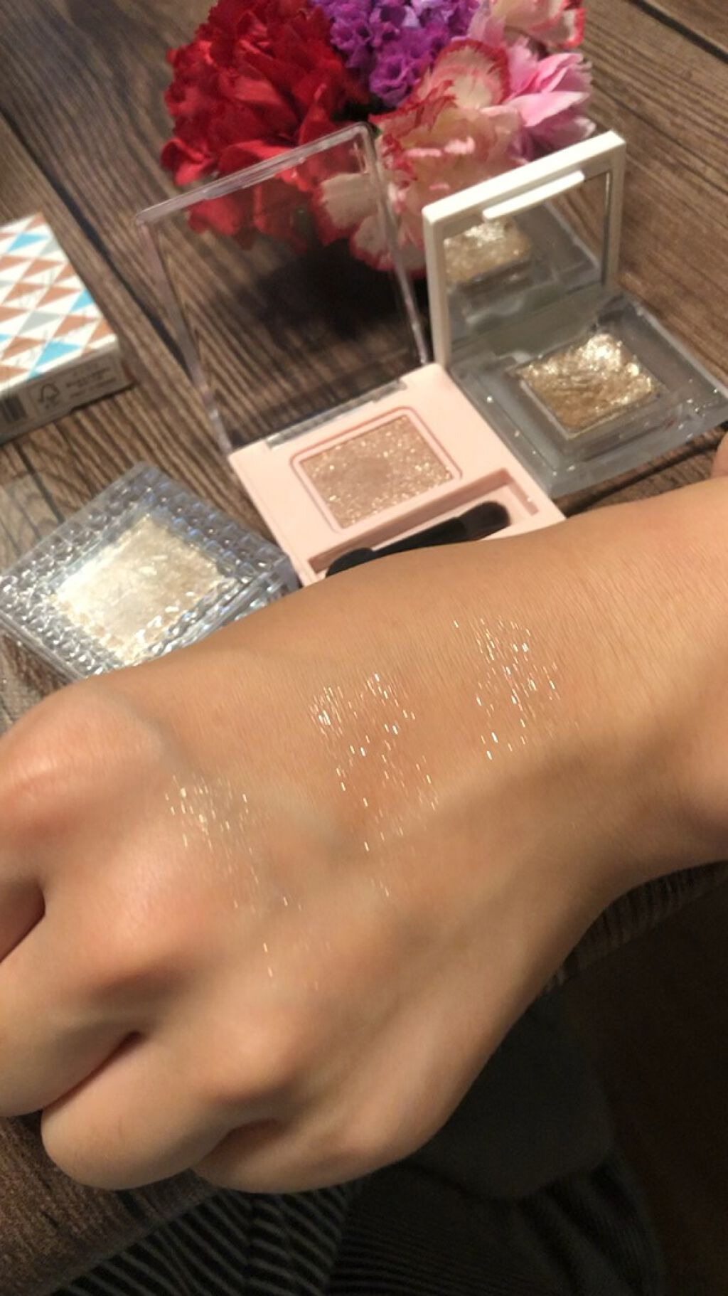 アイカラー プレイフル/エレガンス クルーズ/単色アイシャドウの人気ショート動画