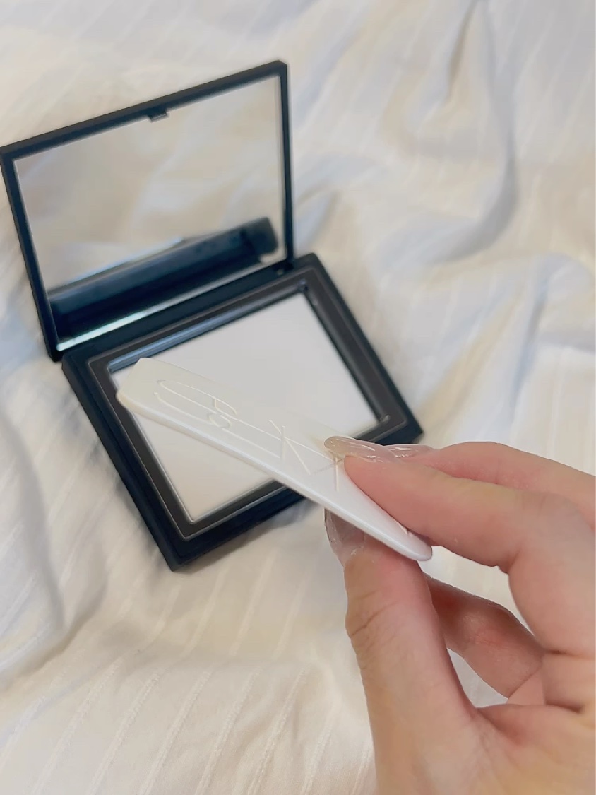 ライトリフレクティングセッティングパウダー　プレスト　N/NARS/プレストパウダーを使ったクチコミ（3枚目）